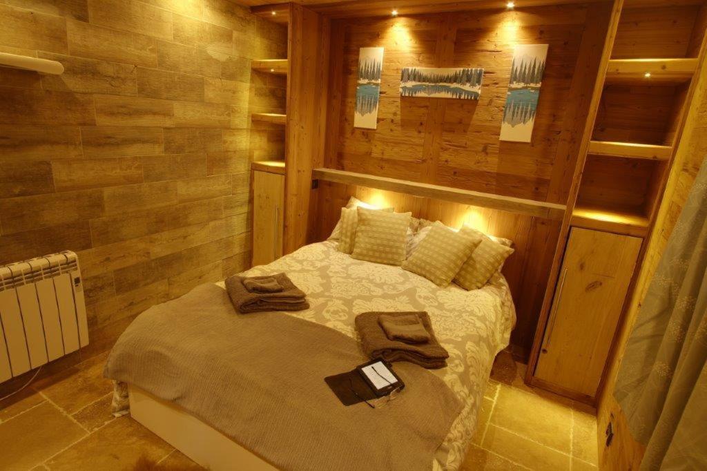 Chalet Miravidi, Montchavin-La Plagne, Jacuzzi & Sauna Exterior photo