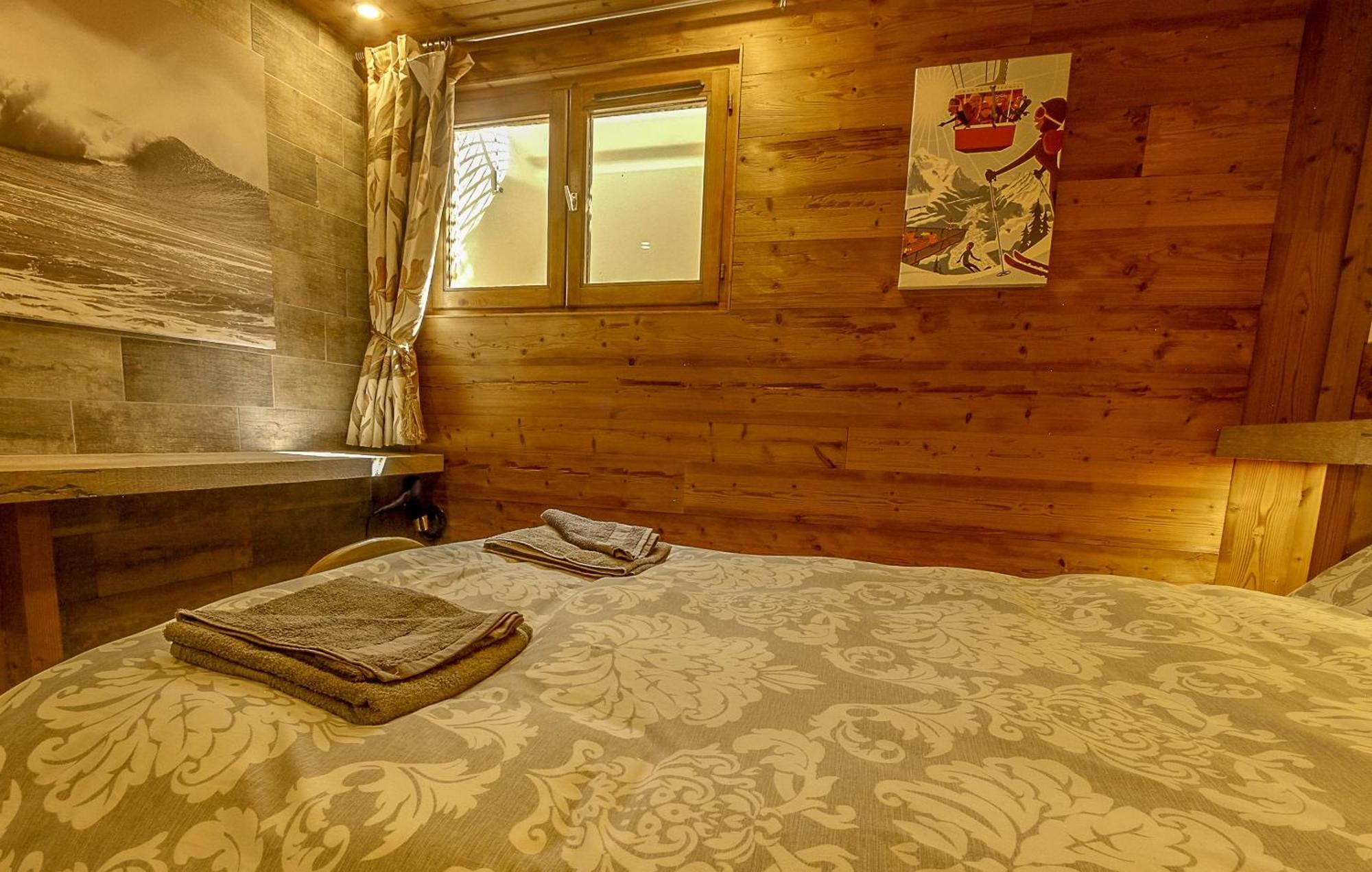 Chalet Miravidi, Montchavin-La Plagne, Jacuzzi & Sauna Room photo
